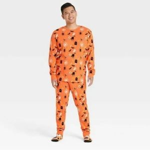 HYDE AND EEK MEN’S 2-PIECE HALLOWEEN SLEEP SET 🎯